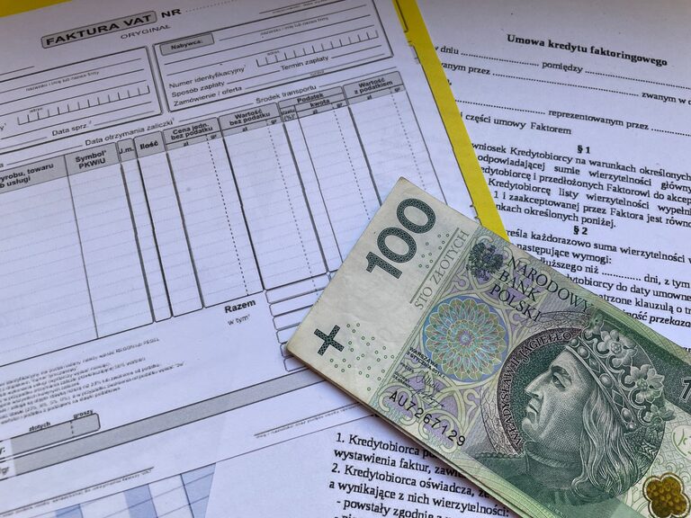 Jak automatycznie kategoryzować dokumenty kosztowe